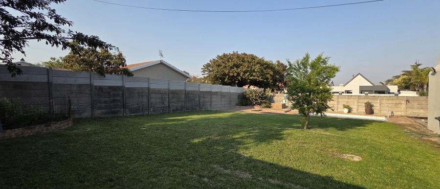 4 Bedroom Property for Sale in Brackenfell South Western Cape